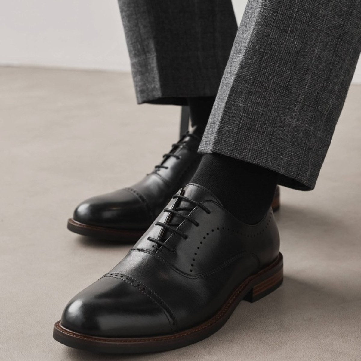Richelieu cap-toe noir