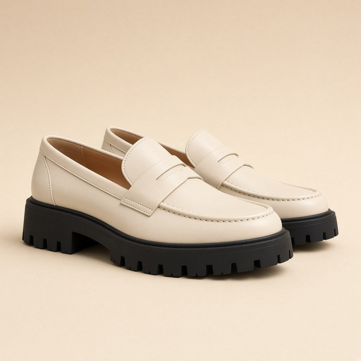 Penny Loafer Crème Semelle Crantée